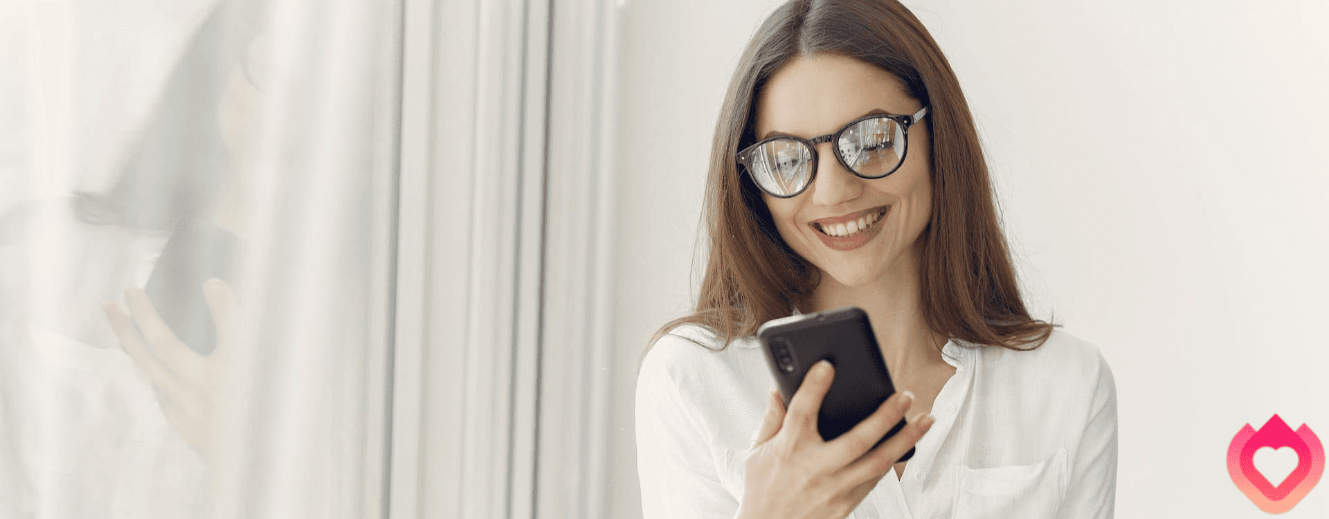 Is it Safe to Chat with Strangers Online?